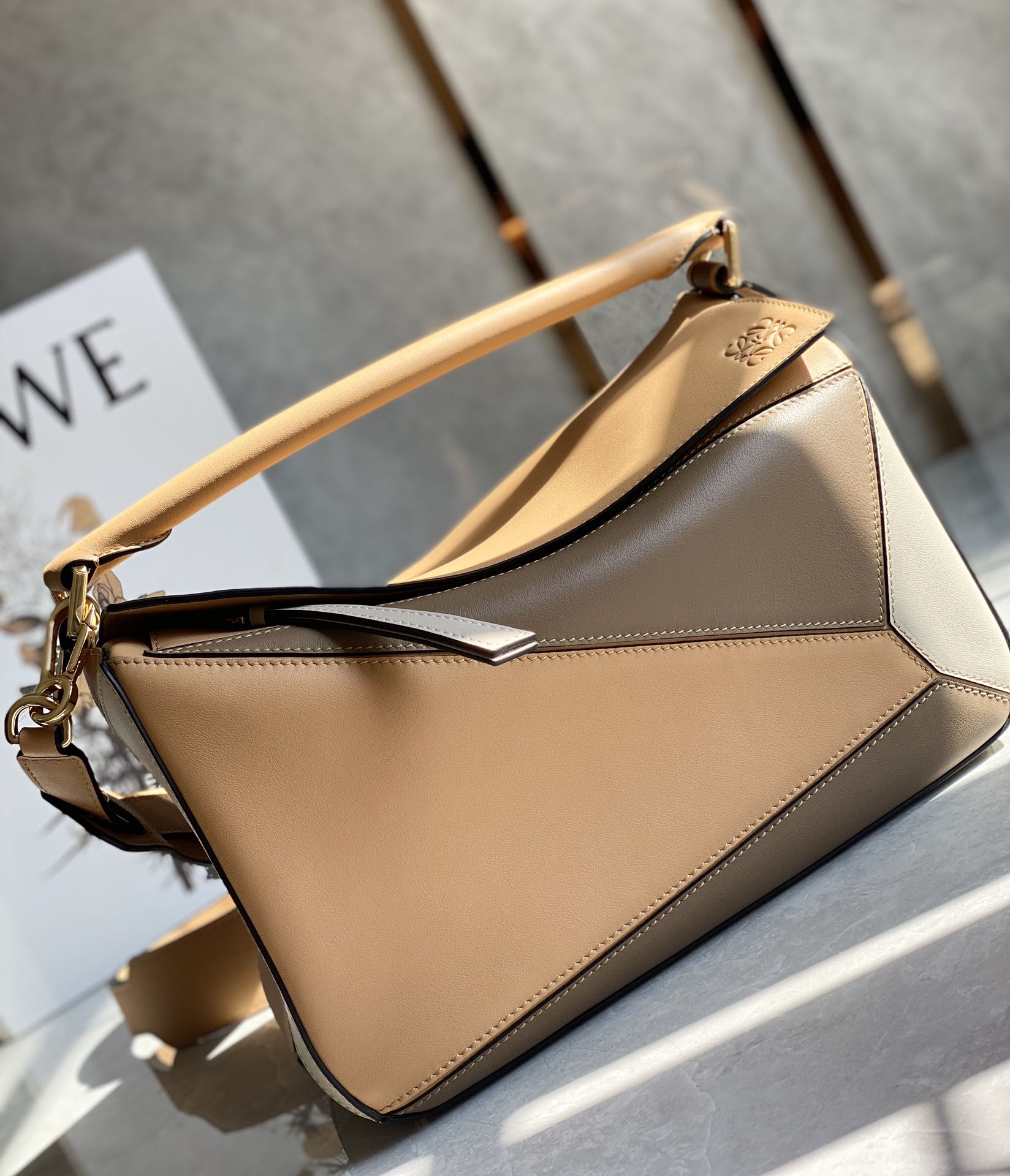 Loewe Medium Puzzle Bag in Classic Calfskin Multicolour